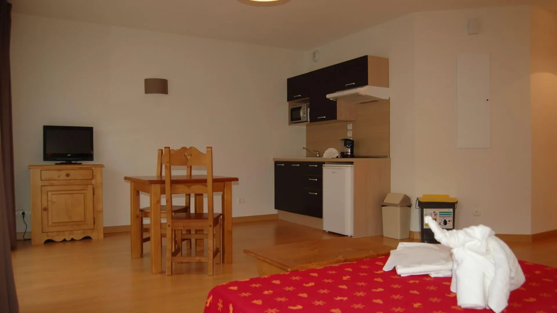 Residence De Tourisme Domaine De La Vallee D'Ax Ax-les-Thermes 3*,  France