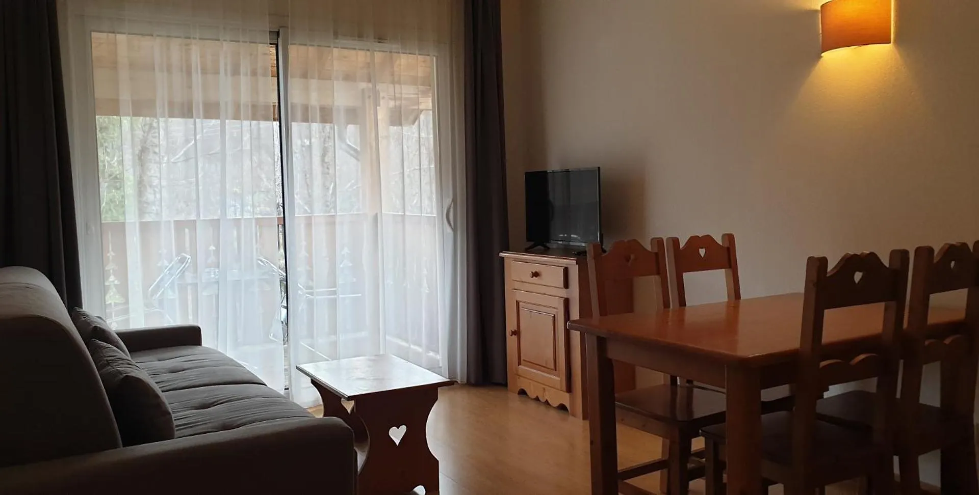 Residence De Tourisme Domaine De La Vallee D'Ax Ax-les-Thermes 3*,  France