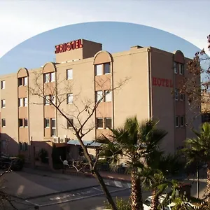 https://hotel-triotel.fr-provencehotel.com