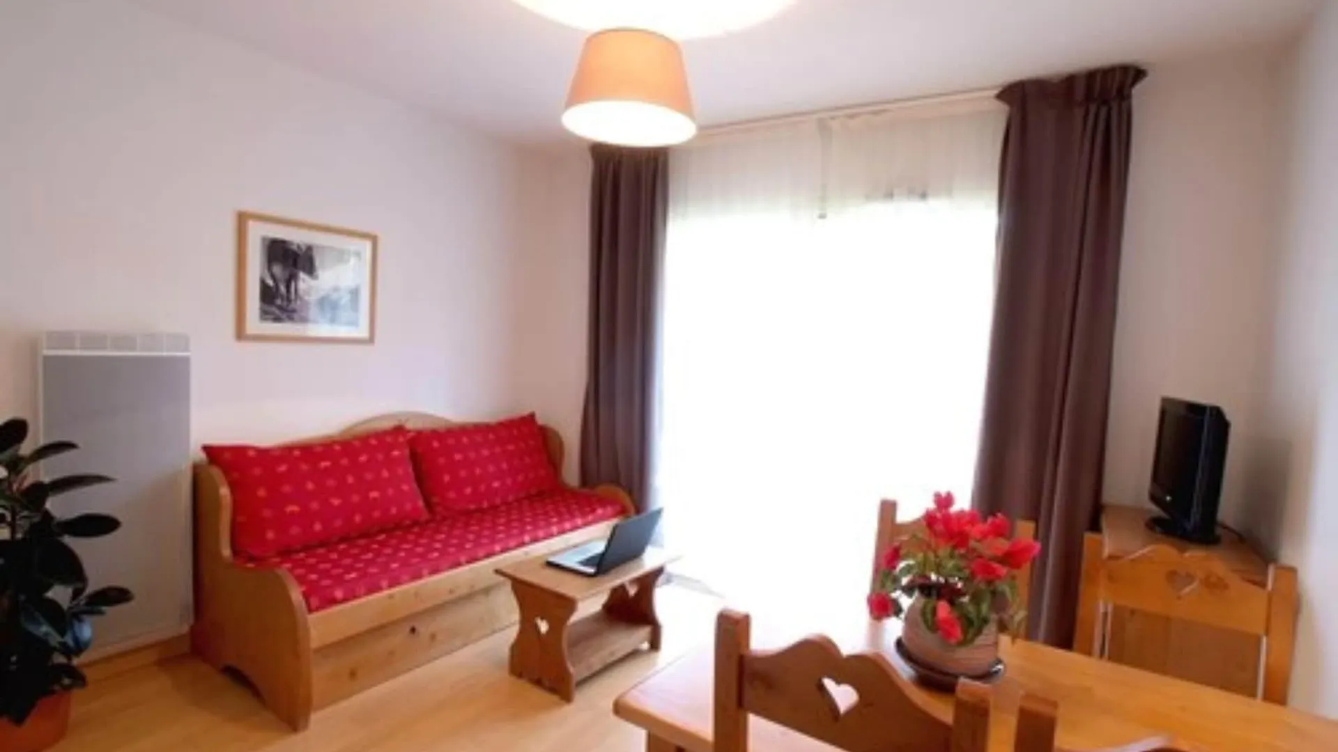 *** Aparthotel Residence De Tourisme Domaine De La Vallee D'Ax Ax-les-Thermes France