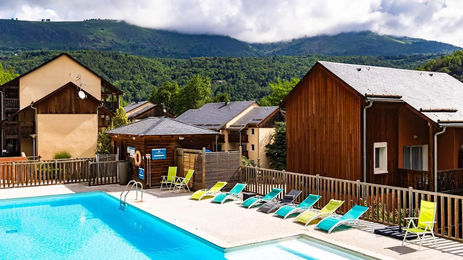 *** Aparthotel Residence De Tourisme Domaine De La Vallee D'Ax Ax-les-Thermes France